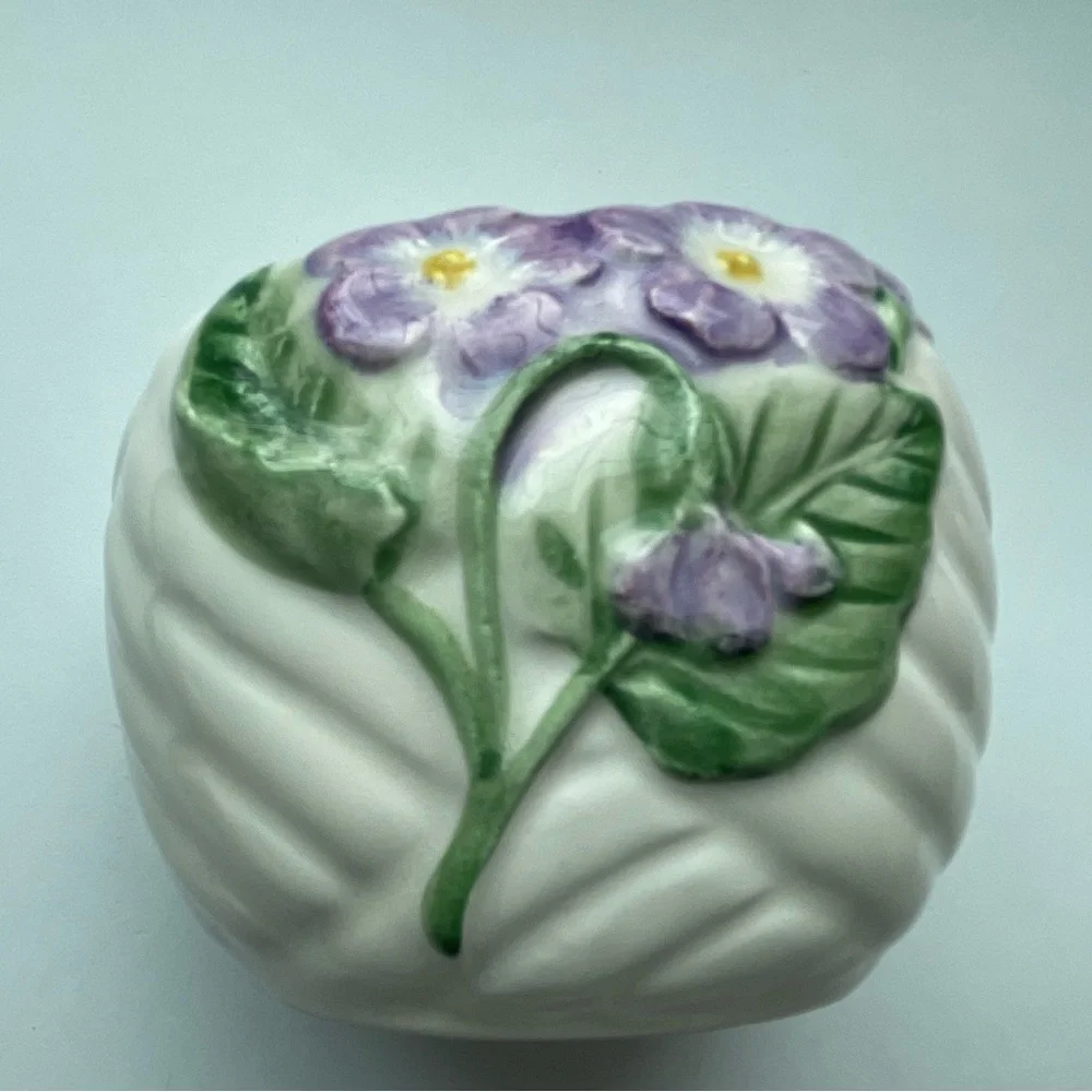 Vintage Maryann Baker Otagiri ceramic with flowers bathroom set. Lot of three